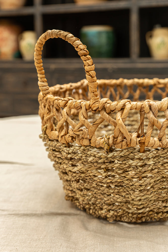 Putih Seagrass Basket - Medium